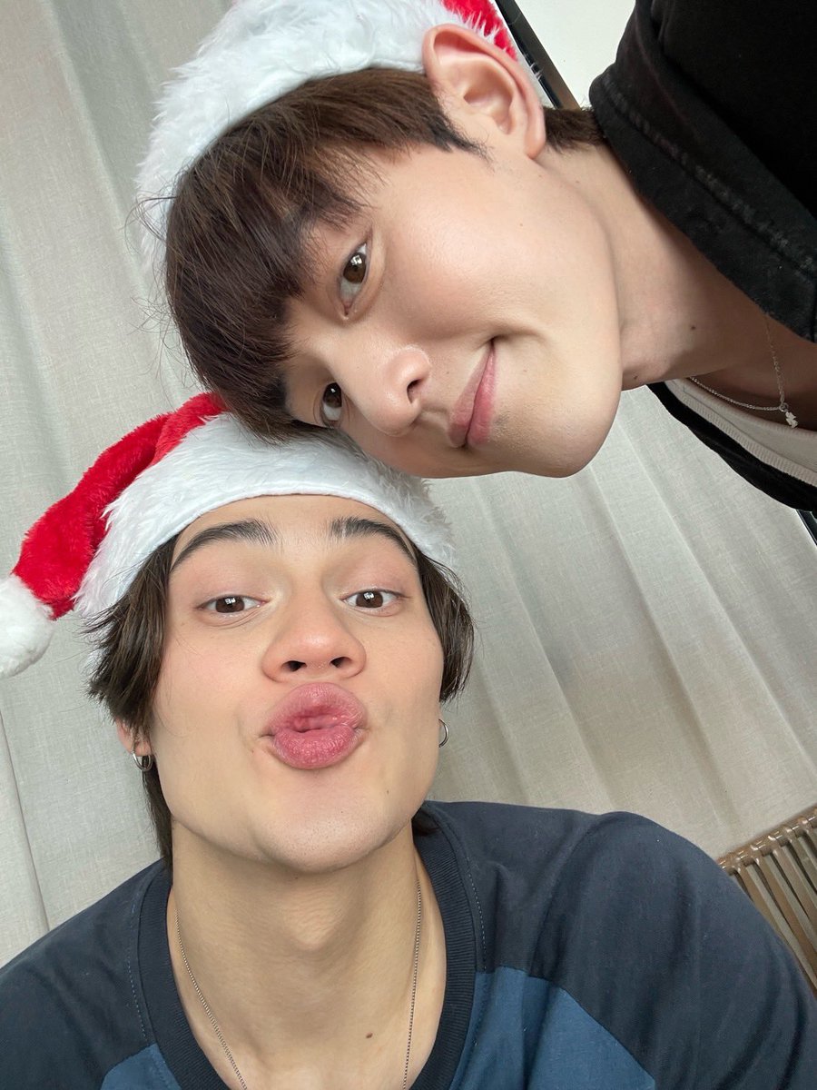 Merry Christmas 🎄
Ho Ho Hoo 🎅