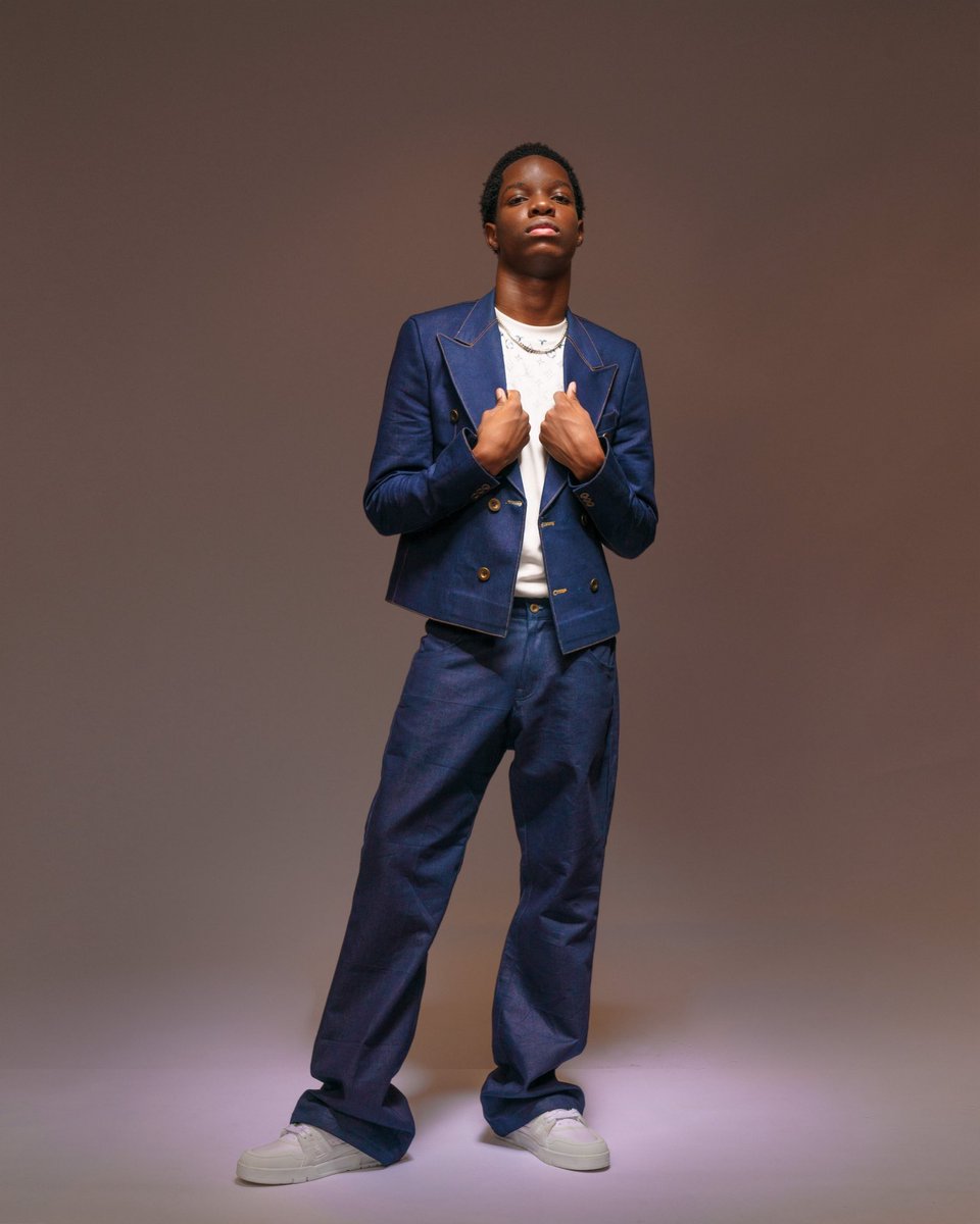 real_champz's tweet image. Merry Christmas 🎄 

Thank you for all the Love this year  ~ Champz🏆