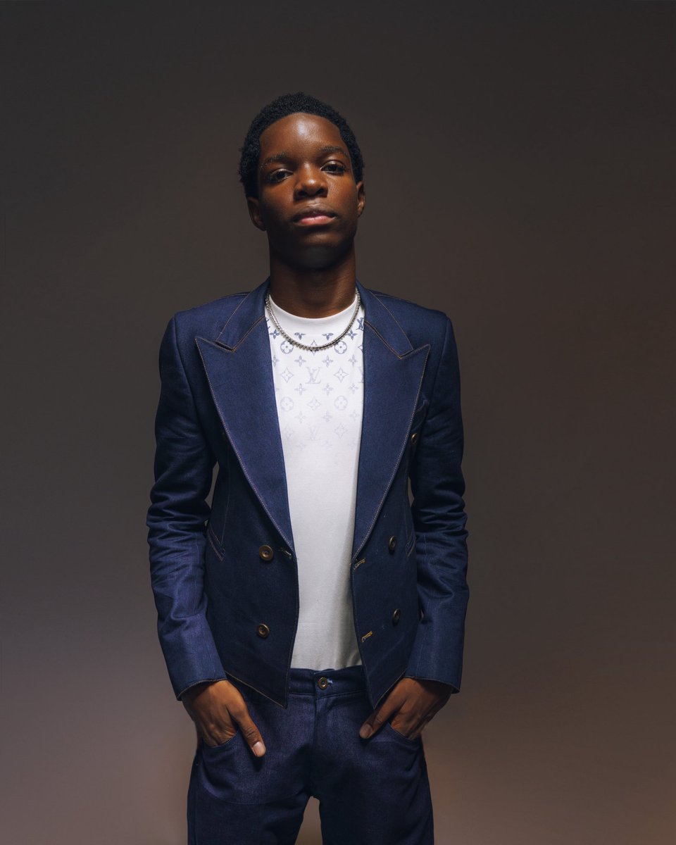 real_champz's tweet image. Merry Christmas 🎄 

Thank you for all the Love this year  ~ Champz🏆