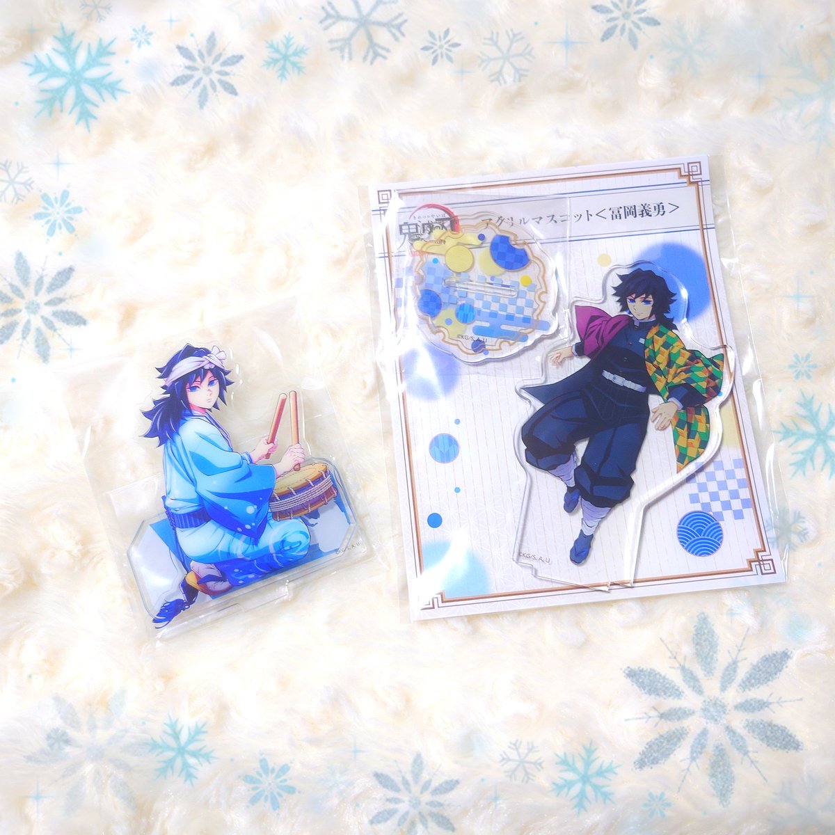 頼んでたのは⑨月だけど､昨日今日で届いたから事実上の 𝑪𝒉𝒓𝒊𝒔𝒕𝒎𝒂𝒔 𝑷𝒓𝒆𝒔𝒆𝒏𝒕 になりました𓂃𓈒🌊🎁🎄*⋆