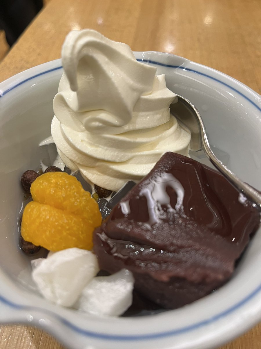 今年も、みはしでクリームあんみつ食べてから寄席に乗り込みますー