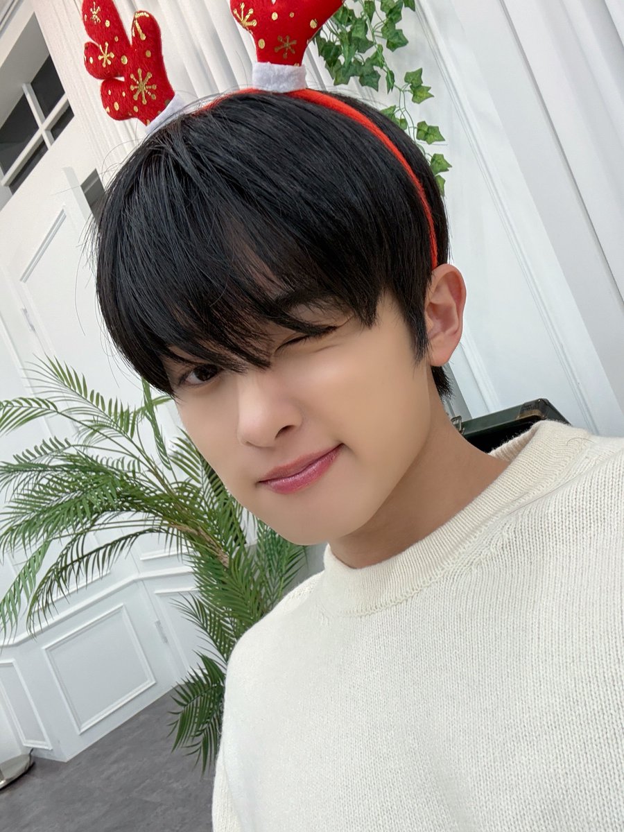 메리크리스마스🎄

#우노 #WOONO