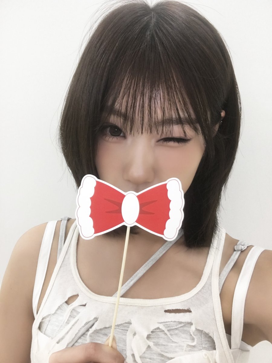 iznaPIC_JP📷] ／ Happy Holidays🎄⭐ 🎁from #CHOIJUNGEUN ＼ #izna