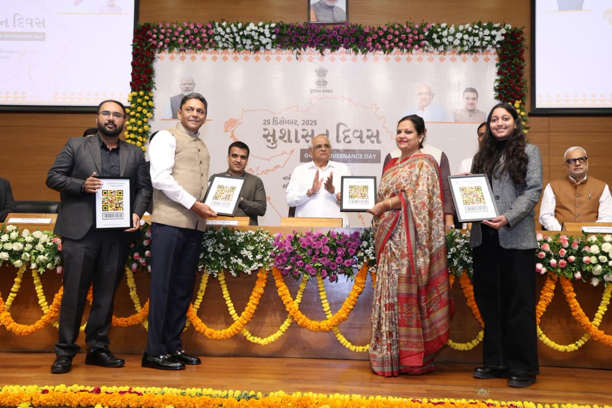 CMOGuj's tweet photo. મુખ્યમંત્રીશ્રીના વરદ્હસ્તે આ અવસરે રાજ્ય સરકારની તમામ વિભાગની યોજનાઓ-નીતિઓ અંગેના કાયદાઓ, નિયમો, ઠરાવો, પરિપત્રો અને જાહેરનામાને સિંગલ ક્લિક પર સર્ચ કરી શકાય તે માટે ગુજરાત સરકારની અનન્ય પહેલ 'G-SAAR' (Gujarat Smart AI Archive & Retrieval) પોર્ટલ અને સીએમ ફેલોની કામગીરીની સમીક્ષા માટે 'સી.એમ ફેલો મોનીટરીંગ' પોર્ટલ સહિત સી.એમ ડેશબોર્ડના 'Real Time Performance Measurement System 2.0' તેમજ બિનનિવાસી ગુજરાતીઓને ગુજરાત સાથે વધુ નજીકથી જોડતી પારદર્શક, ઝડપી અને વિશ્વસનીય ડિજિટલ સેવાઓનું સશક્ત માધ્યમ 'NRG' વેબસાઇટનું લોન્ચિંગ કરવામાં આવ્યું હતું.

મુખ્યમંત્રીશ્રી દ્વારા સરકારના અધિકારીશ્રીઓ અને કર્મચારીશ્રીઓમાં નવીનતા, કાર્યક્ષમતા અને લોકહિતકારી વિચારધારાને પ્રોત્સાહન આપવા માટે 'અટલ સ્વાન્તઃ સુખાય યોજના'ના વેબ પોર્ટલ, વહીવટી સુગમતા અને નાગરિકોની સગવડતામાં વધારો કરવાના ઉદ્દેશ્ય સાથે 'ડિજિટલ ગુજરાત વોટ્સએપ ચેટબોર્ડ', 'Gujarat Integrated Renewable Energy Policy 2025', 'Gujarat Pumped Storage Project Policy 2025', 'ગુજરાત ગ્રીન હાઇડ્રોજન નીતિ 2025' સહિતની અનેક નવતર પહેલોનું લોન્ચિંગ કરવામાં આવ્યું હતું તેમજ રાજ્યના કર્મચારીઓને નવી ટેકનિક, જ્ઞાન, કાર્યક્ષમતા અને ફ્યુચર સેન્ટ્રીક અભિગમથી સુસજ્જ કરવા મિશન 'કર્મયોગી પ્રશિક્ષણ વર્ગ - કૌશલ્ય વર્ધક કર્મનો સંકલ્પ' અભિયાનનો શુભારંભ કરવામાં આવ્યો હતો.
#GoodGovernanceDay
#GoodGovernanceGuj