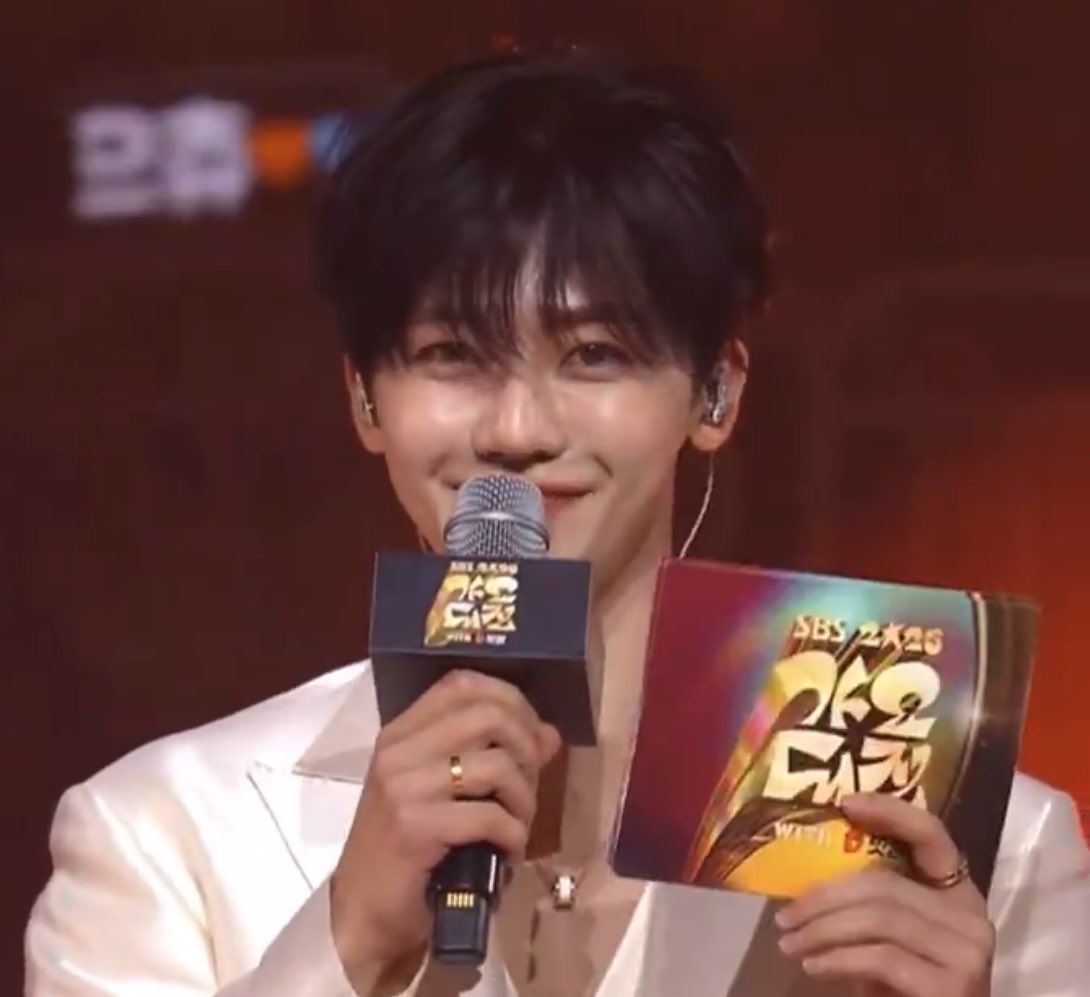𝙖𝙨𝙞𝙣 𝟐𝟑𝟏𝟑% tweet media