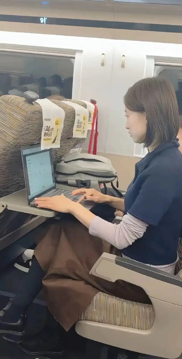 吃瓜小妹 tweet media