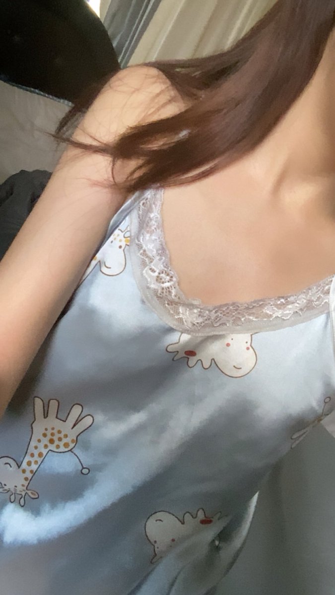 PJustonlyp's tweet image. ช้บผิวตัวเองม้ากแสงช่วงเช้า-เย็น แต่ไม่ค่อยตื่นมาใช้ชีวิต 🥲