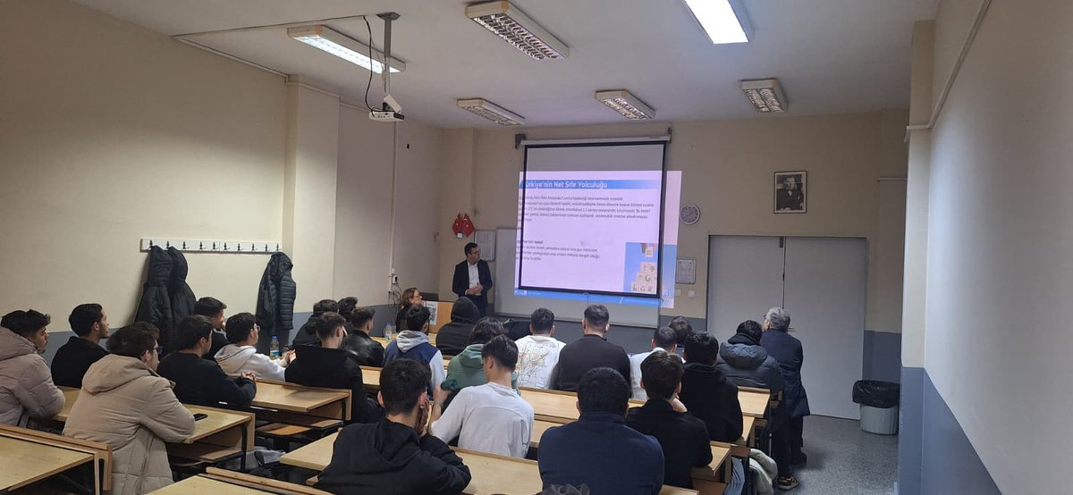 İklimlendirme ve Soğutma tek. programı öğrencilerine yönelik 23.12.2025 tarihinde kariyer söyleşisi düzenlenmiştir. Form AŞ  firmasından Burak ERDEM ve Ferhan İŞLER olmuştur. Sektörde kariyer nasıl yapılır, VRF sistemleri ve Isı pompaları hakkında detaylı bilgiler verilmiştir.
