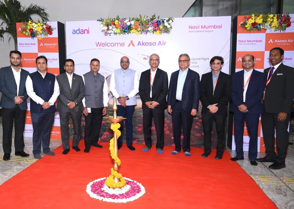 AkasaAir's tweet photo. A new chapter takes flight ✈️  

We are thrilled to commence operations from the Navi Mumbai International Airport (NMIA), marking a major milestone in our journey.   

We're currently operating a total of 35 daily flights from both  Navi Mumbai International Airport and Chhatrapati Shivaji Maharaj International Airport. 

Here’s to charting new skies and powering the next phase of India’s aviation story. 🧡🇮🇳 

It’s Your Sky. 
#AkasaAir #TheAkasaExperience