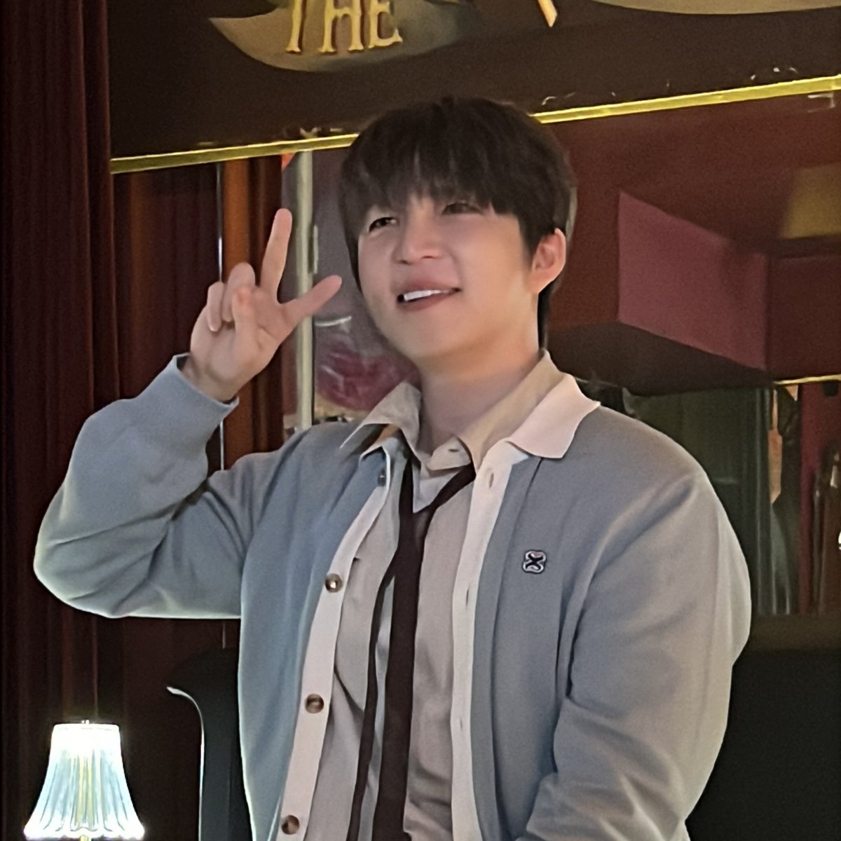 sooarchiv's tweet photo. 251225 리스닝파티 1부🎄

앨범 실물 구경 후
노래를 먼저 듣고 각 곡에 대한 설명을 들었는데, 하나하나 되게 진솔하고 마음에 와닿는 설명들이라 좋았당
수현이가 작사한 곡들 가사가 너무 좋았는데 특히 마지막곡 <들리나요>에 대한 이야기가 너무 슬펐다🥲 슬픈만큼 더 의미있는 곡이라고 생각.. https://t.co/AeSmQOS1gl