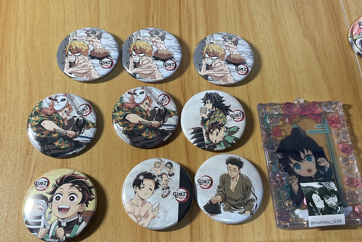 鬼滅の刃 全集中展 幕間画缶バッジ 譲・ 我妻善逸 嘴平伊之助 錆兎