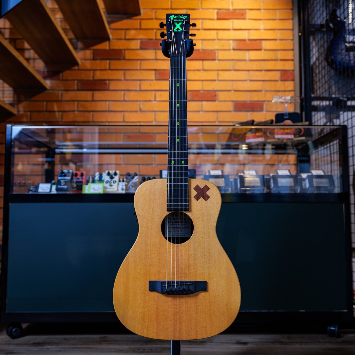 New arrival🔥【used】 Martin Ed Sheeran X Signature Edition やばい