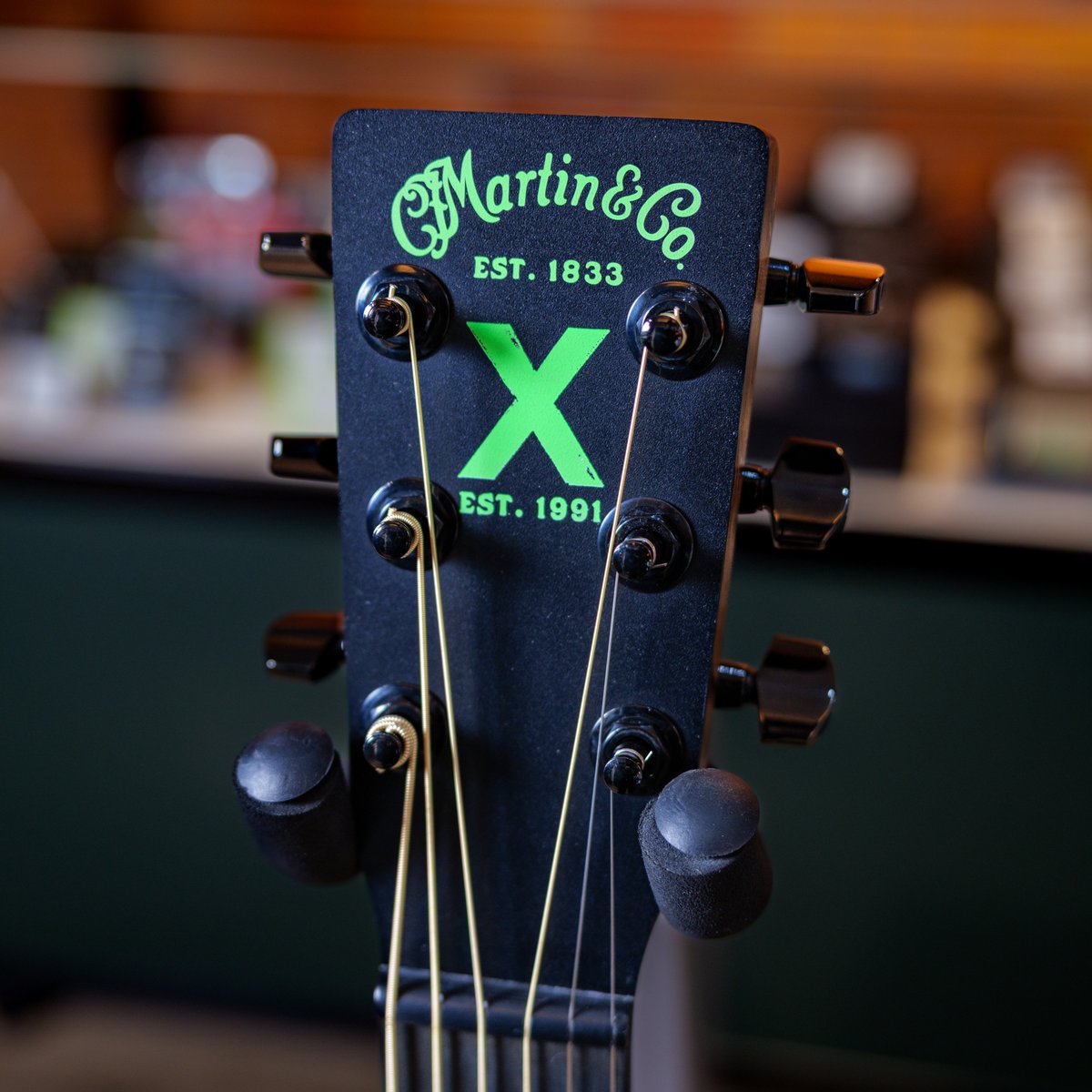 マーティン　エドシーラン Signature Edition The Ed Sheeran X Signature Edition - YouTube