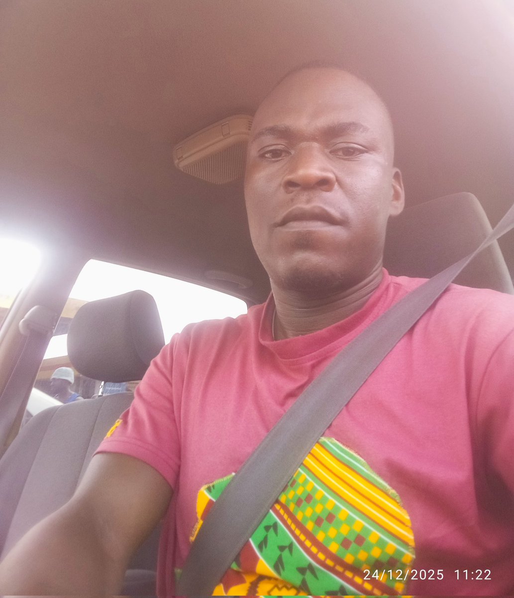 KabengeDisan's tweet photo. Wishing you a Happy and blessed holiday Friends 🙏
#EndofYear2025 
#KnewYear2026 https://t.co/VzyGkje6de