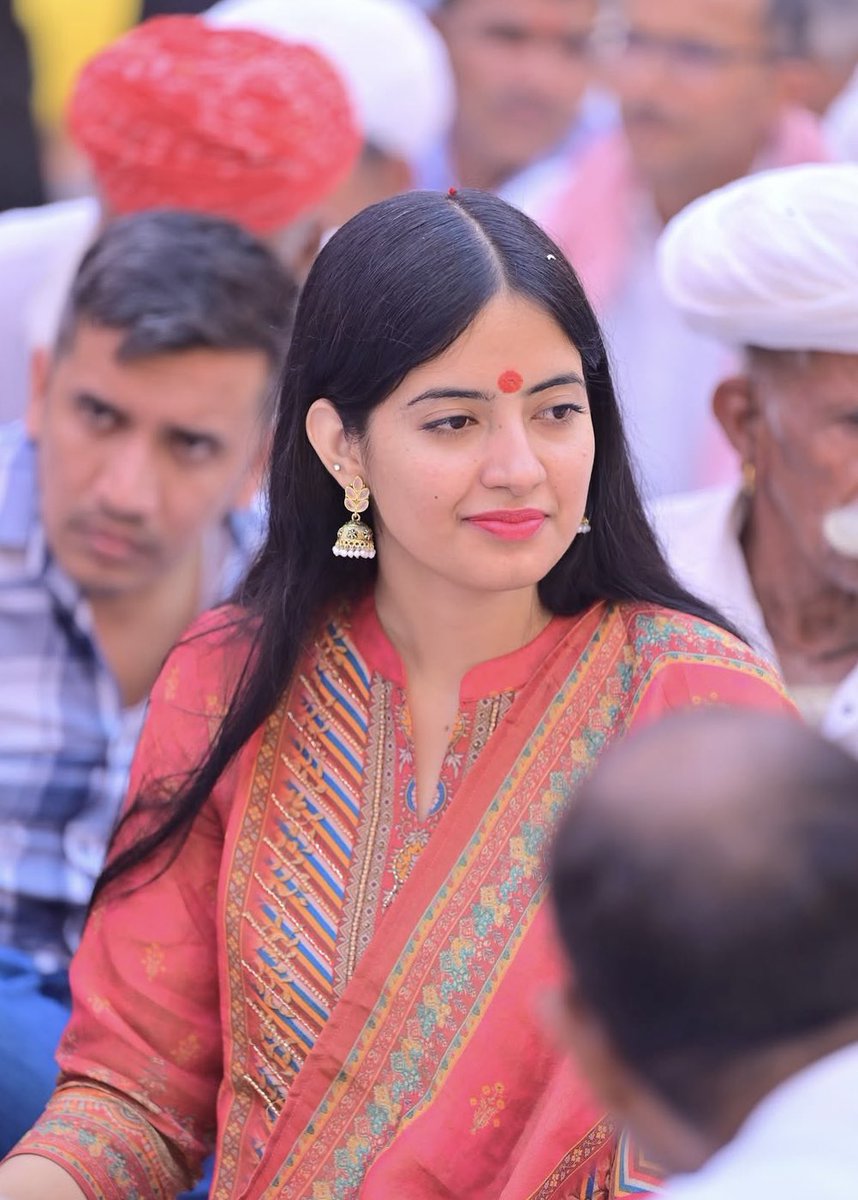 थार की बहादुर बेटी और दिल्ली विश्वविद्यालय की उम्मीदवार <a href="/JoslynChoudhary/">Joslyn Nandita Choudhary🇮🇳</a> को जन्मदिन की हार्दिक शुभकामनाएँ।

चुनाव के बाद भी सक्रियता और संघर्ष हर किसी को प्रेरित करता  है