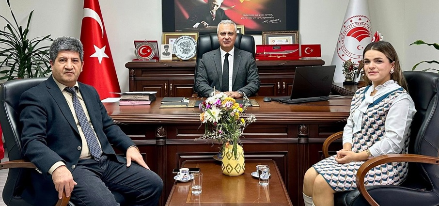 Hatay Arı Yetiştiricileri Birliği’nden İl Tarım ve Orman Müdürü Türkmen’e Ziyaret <a href="/Abdurra33831811/">Abdurrahman TÜRKMEN</a>  <a href="/tahirbilimm/">Tahir BİLİM</a> 
hataygazetesi.com/ilce-haberleri…