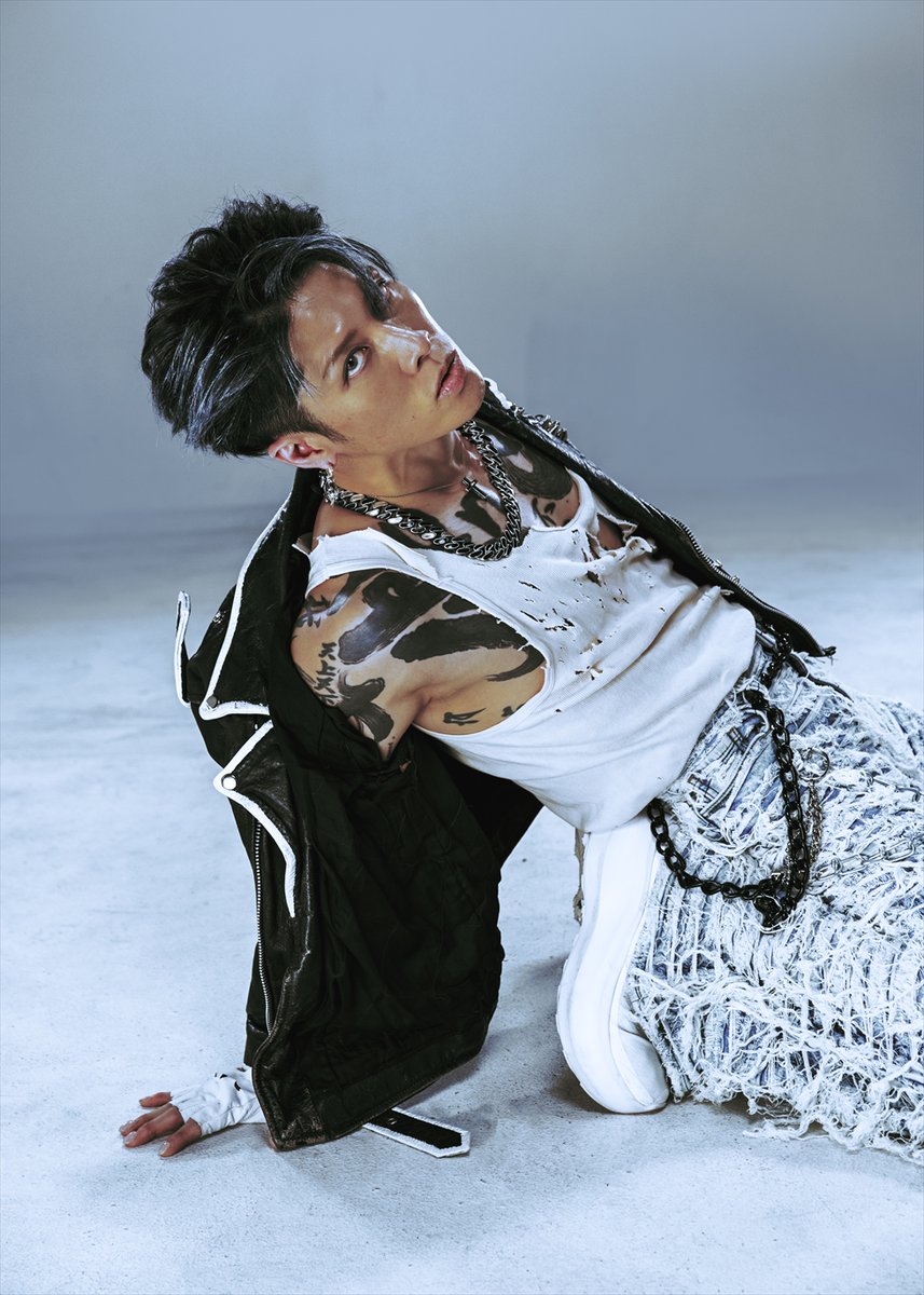 encore_inf's tweet photo. MIYAVI TVアニメ『忍者と極道』のOPテーマ曲「Sweet Disaster」配信リリース!"甘い誘惑"と"災いの予感"をロックサウンドで表現!
https://t.co/cS1gawMtNz
#MIYAVI #SweetDisaster #忍者と極道 https://t.co/gf0otZV2H0