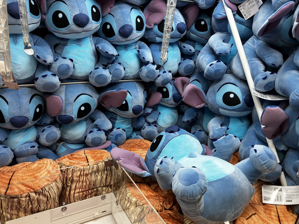 最終値下げ１１点セットディズニースティッチbigサイズRibbonStitch 新景品✨】 #スティッチ のスーパーラージぬいぐるみに、おすわりVer