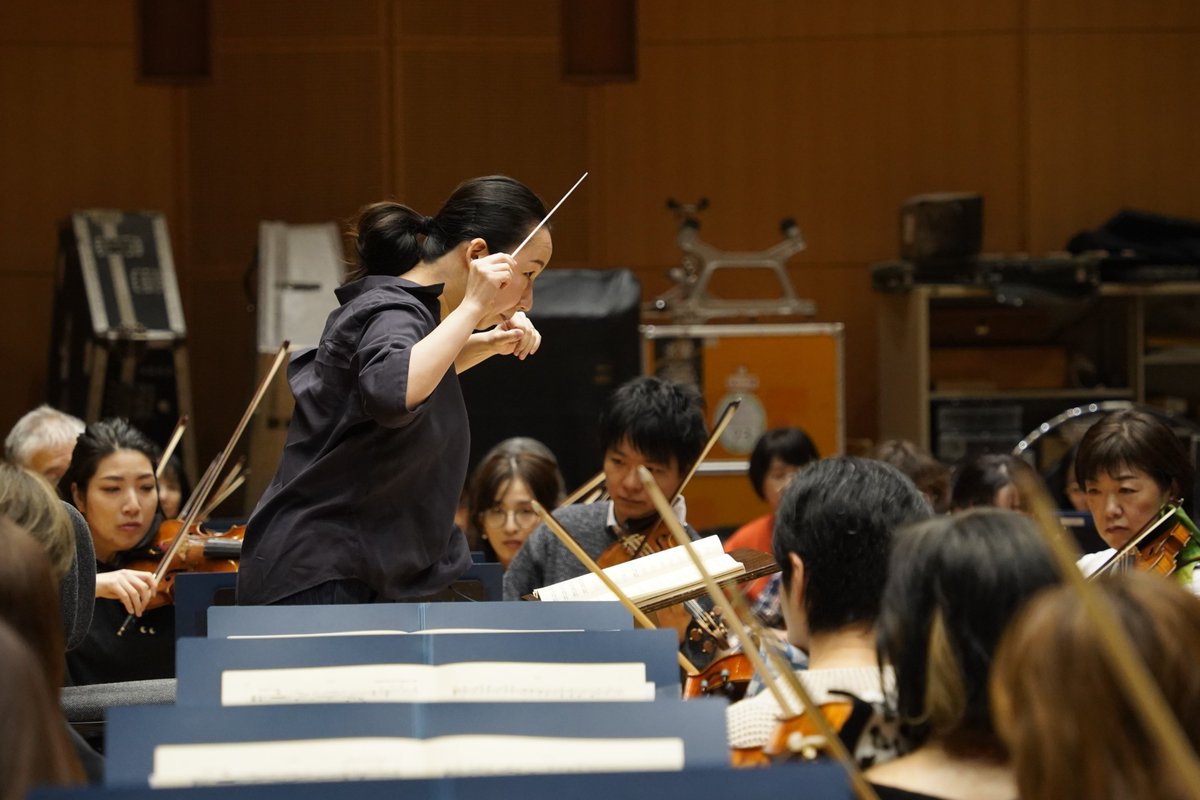 kyotosymphony's tweet photo. 【第九コンサート12/27＆28】
常任指揮者沖澤のどかとの初めての第九！リハーサル初日が終了しました。
9月の国内ツアーを経て、より一体感を増した沖澤×京響の第九にぜひご期待ください✨

※チケット完売につき当日券販売はございません。
#京響 #沖澤のどか https://t.co/nNaP8kIWC2