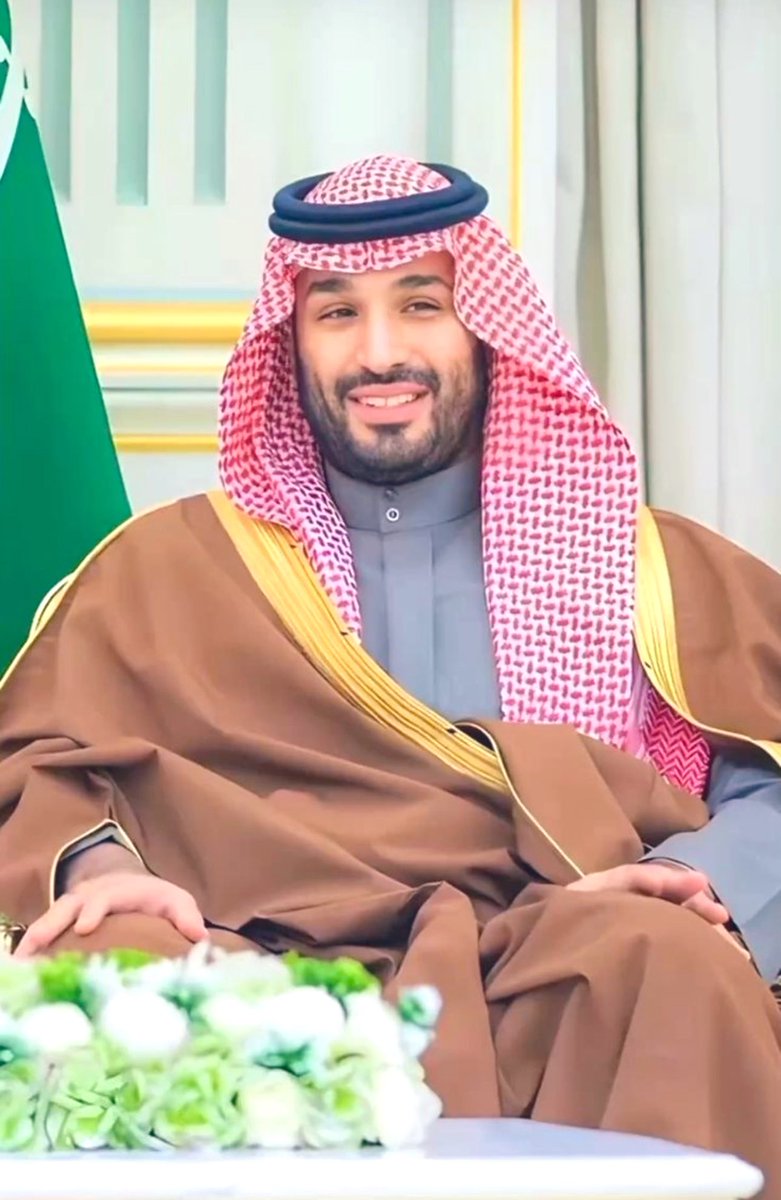 #ولي_العهد الأمير #محمد_بن_سلمان يقول 

• الإنسان بدون وطن وبدون أمن وأمان وبدون كرامة وعز ماله قيمة 🇸🇦❤️ • . •••