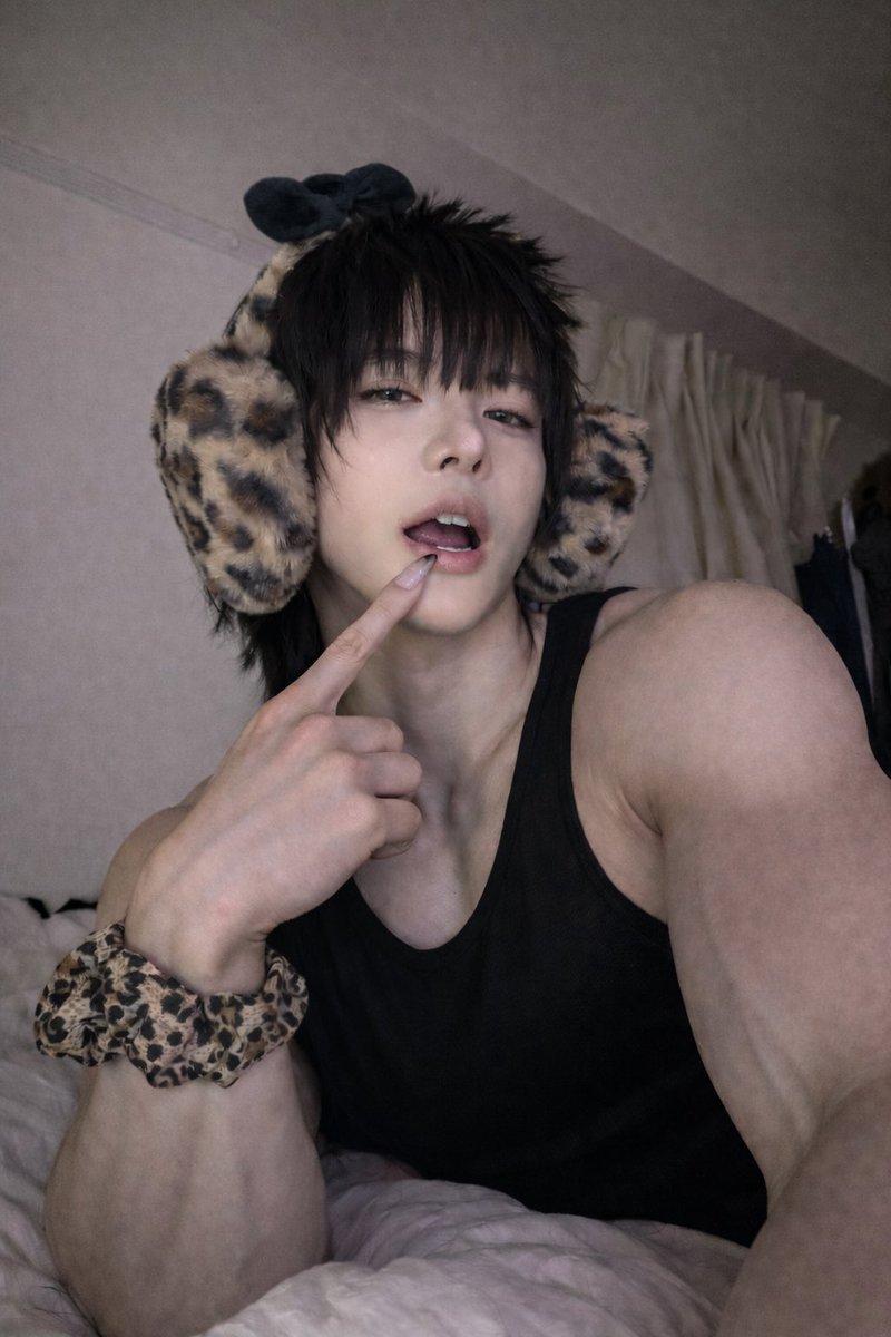 私をAI生成したんだけど
これは確実にゲイ