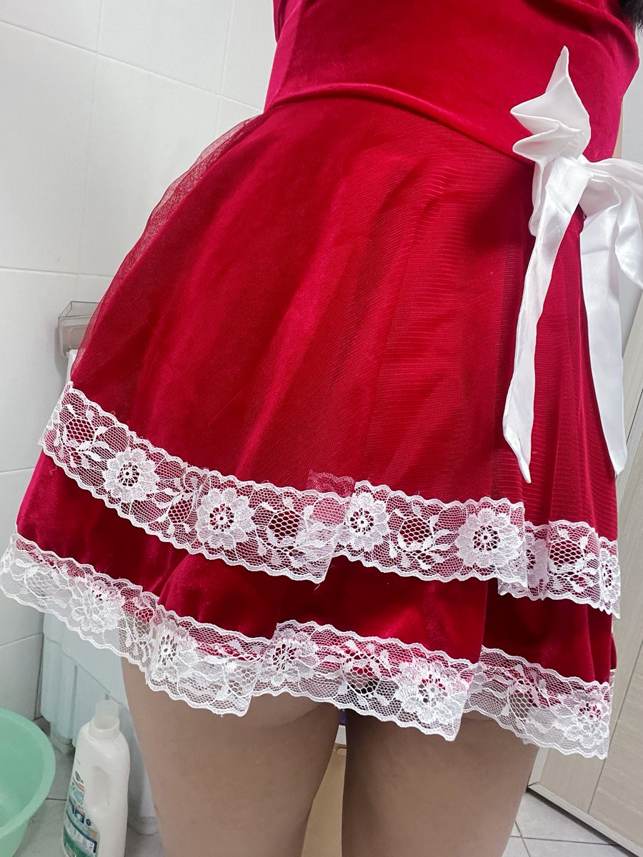 這聖誕兔女郎裝怎麼短成這樣直接露屁股了