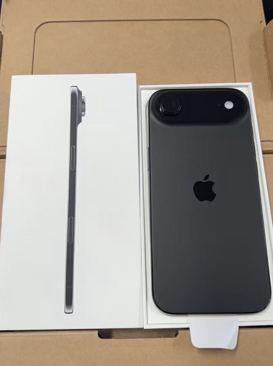 Apple_ap_0001's tweet photo. 今年もあと1週間😊
🎉iPhone17プレゼント🎉

iPhone17発売に伴い
プレゼント企画開催します🎁

今回は色が選べません😭💦

まだ購入出来ていない人は
ぜひご応募ください✨

🔻応募方法🔻
・フォロー
・RT &amp;いいね
・17とコメント

締め切り
12月31日 https://t.co/Zeee5EYtwU