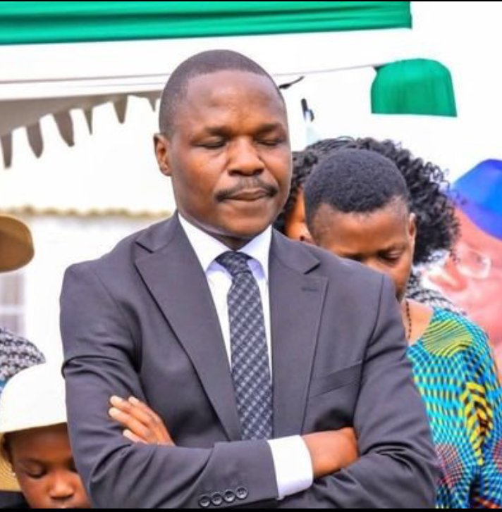 The most heartbreak that once hit me was my fren , Choirmaster Kolenyo Sisal Dancers <a href="/gabrieloguda/">Gabriel Oguda</a> joining sirikali ya Luto.
Buanaa, ebu niekee ata za cabbage hii krisi nifute Nayo machozi