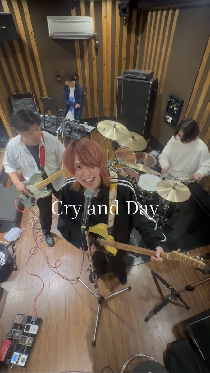 Fantasia_koala's tweet photo. 【TikTok公開🎥】
メリークリスマス!🎄🎅✨
"希望抱いてんだCry and Day"
↓ショート動画はこちら↓
https://t.co/Dx4zFAVsGu
#Fantasia #HiTGANG #バンド https://t.co/YcMF5i4WqB