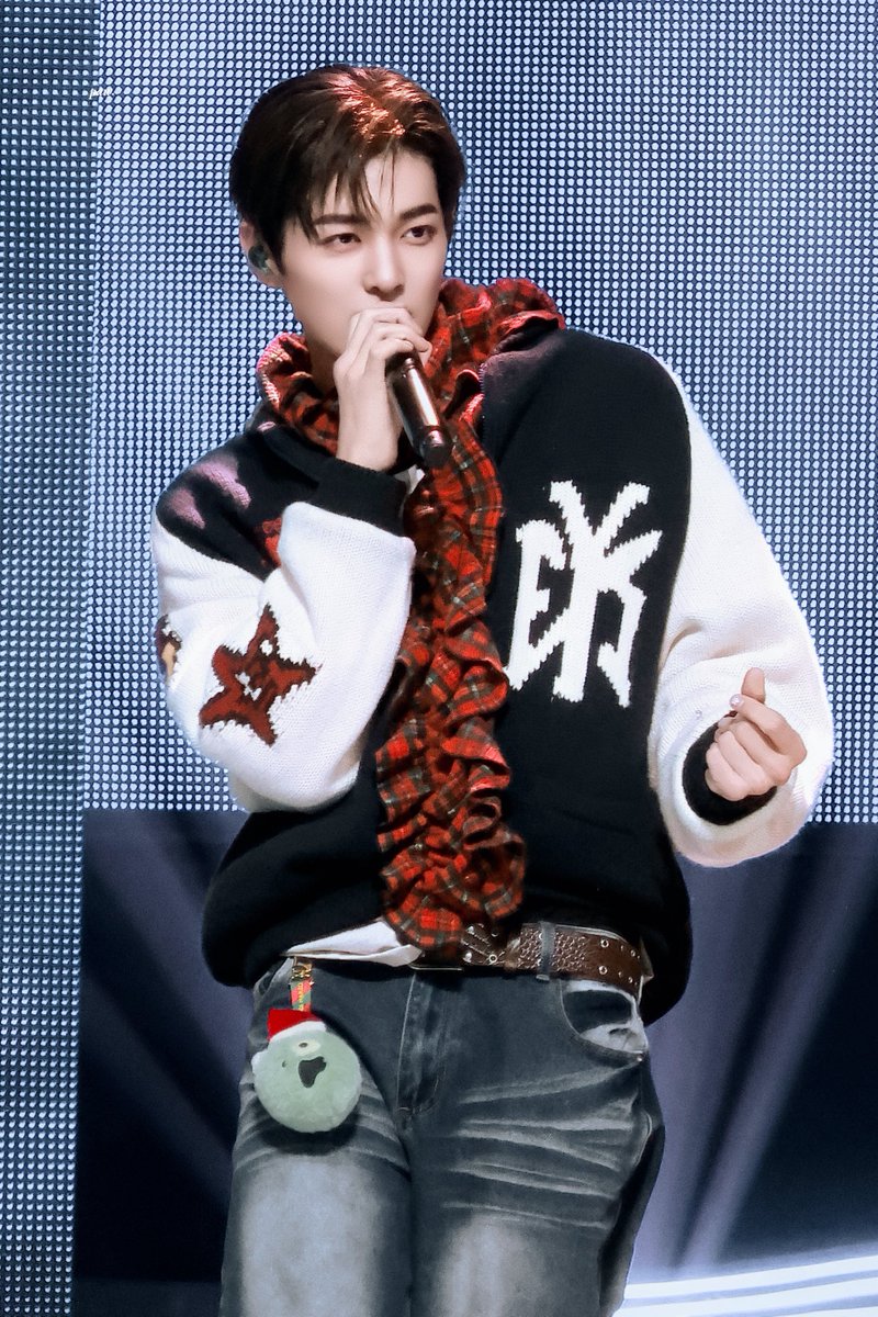 pawww0214's tweet image. 251225 SBS가요대전

#KEONHO #건호 
#CORTIS #코르티스