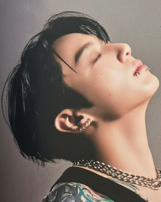 guguloved's tweet image. THIS IS INSANE