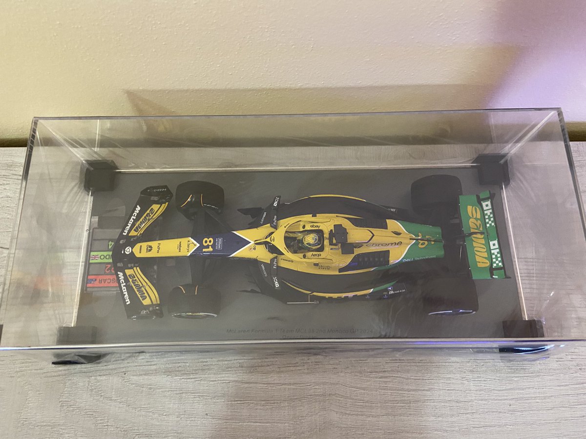 ChristianRozza's tweet image. Anche quest’anno Babbo Natale ha fatto la sua parte, ma soprattutto buon Natale a tutti voi 🎅🏼🎅🏼🎄🎄#Natale2025