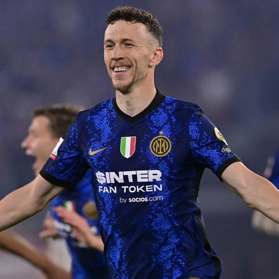 ActualiteSerieA's tweet image. 🎙️🇮🇹 𝗔𝗹𝗲𝘀𝘀𝗮𝗻𝗱𝗿𝗼 𝗙𝗹𝗼𝗿𝗲𝗻𝘇𝗶 :

« J’ai eu la chance, et la malchance, de jouer contre Cristiano Ronaldo et Lionel Messi. On peut juste dire « chapeau ».

Mais le joueur qui me faisait vraiment souffrir, c’était 𝗜𝘃𝗮𝗻 𝗣𝗲𝗿𝗶𝘀̌𝗶𝗰́. Il avait une énorme capacité…