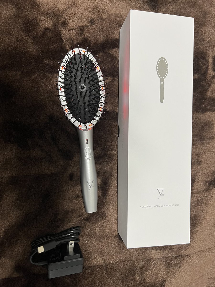 ファイテンの「YUKO デイリーケア LEDヘアブラシ」を購入。 セッション