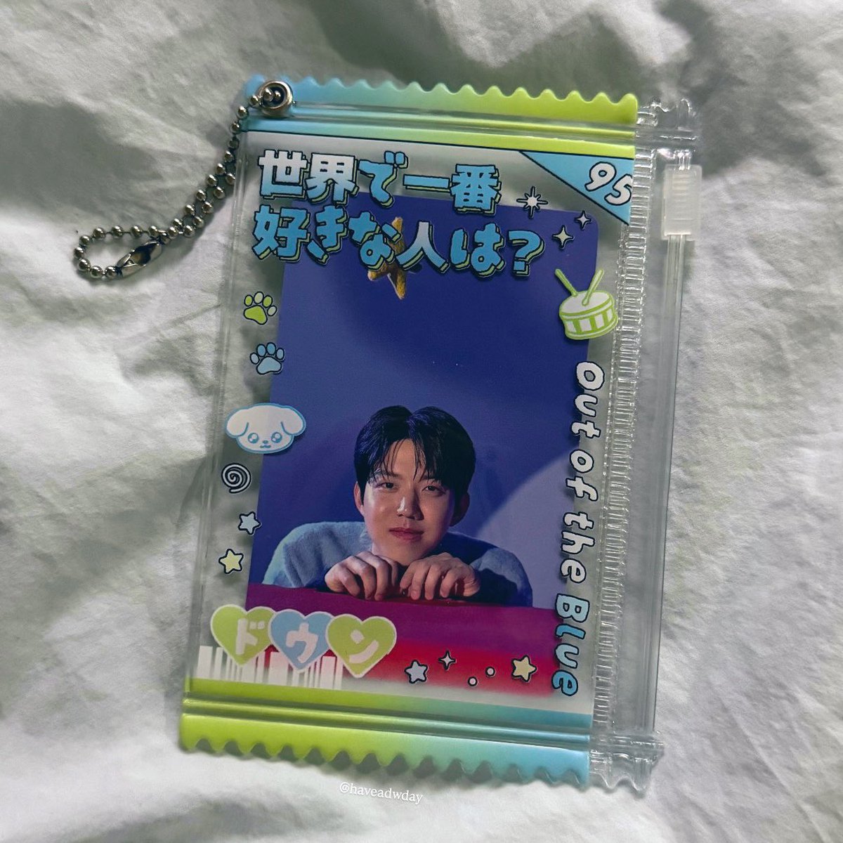 메리크리스마스 🎄🌲
도운이가 선물도 줬으니까(?)
도운 포카파우치 나눔 합니다 !
근데 쪼끔 구겨졌어요 그래도 펼쳤습미다..
받으시면 한번 더 펴주세용.. 

알티만 해주시면 됩니다. 팔로잉 x
1명 뽑을 예정이고, 당발은 31일에 할게요 !

사진은 티친들꺼 . . 🩵💚