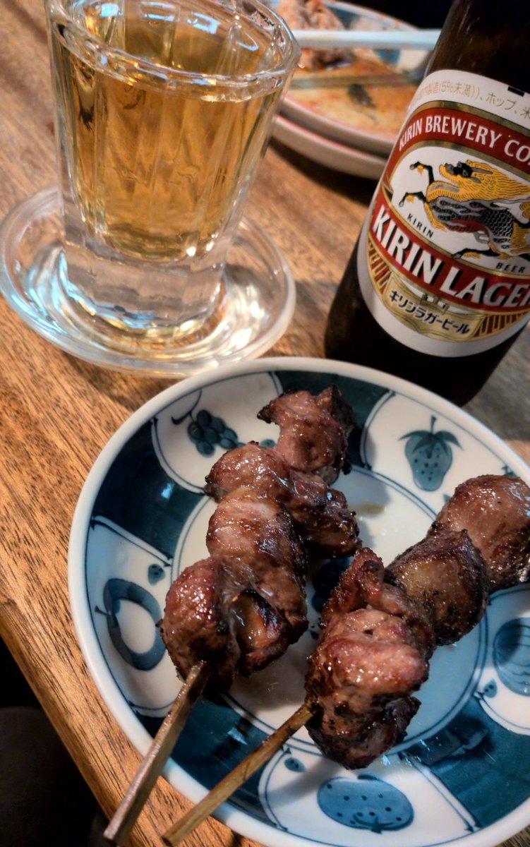 beer25drunk's tweet photo. クリスマス会🍗
ターキーではないけど、最高のブタで👍

 #宇ち多゛ https://t.co/qZxwPws807
