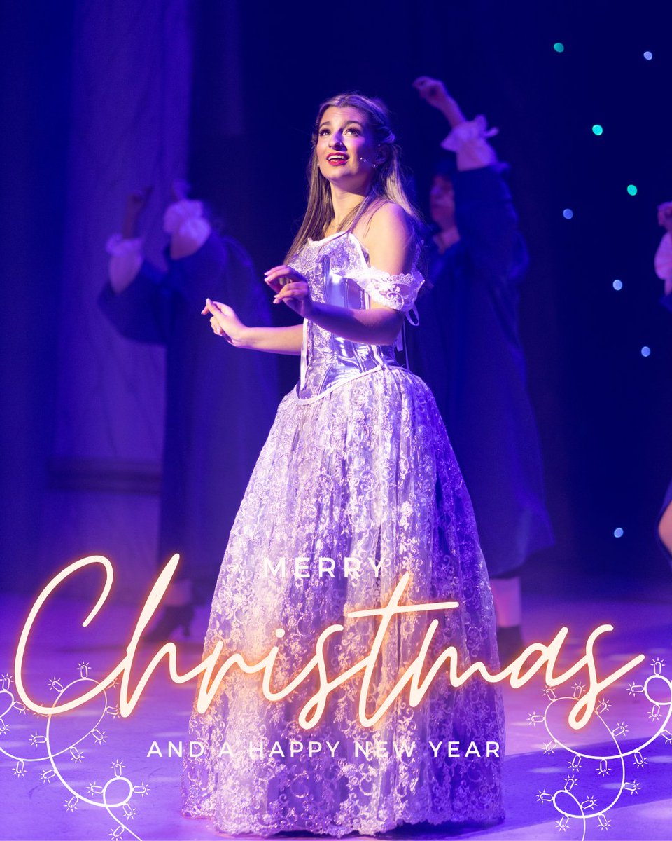 ChequerMead's tweet image. A very Merry Christmas and a Happy New Year from all the team here at Chequer Mead Theatre! 🎁❄️🎄

We can't wait to welcome you back to the pantomime magic this weekend!  ✨

📸 Jonny Faint
#chequermead #pantomime #eastgrinstead #cinderella #christmas