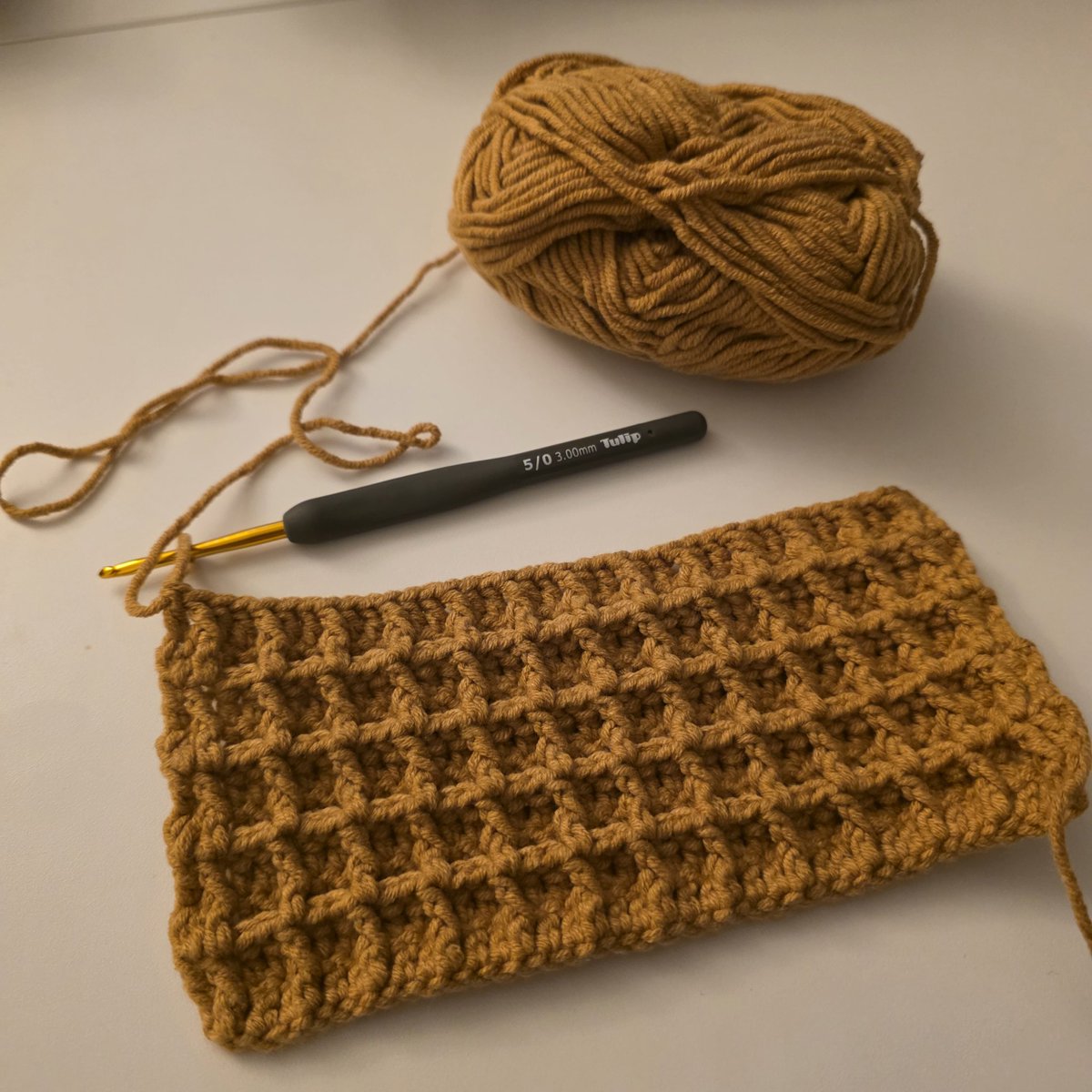 crchthy's tweet image. 와플필통 뜨는중 ˘ᵕ˘♡