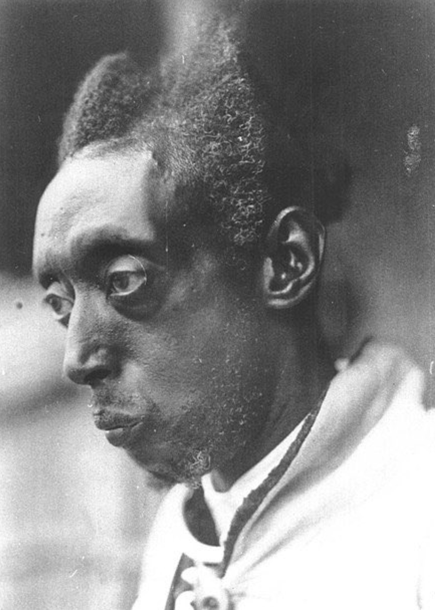 Bwakeye,

"𝐈𝐟 𝐲𝐨𝐮 𝐝𝐨𝐧'𝐭 𝐤𝐧𝐨𝐰 𝐰𝐡𝐞𝐫𝐞 𝐲𝐨𝐮 𝐜𝐨𝐦𝐞 𝐟𝐫𝐨𝐦, 𝐲𝐨𝐮 𝐝𝐨𝐧'𝐭 𝐤𝐧𝐨𝐰 𝐰𝐡𝐞𝐫𝐞 𝐲𝐨𝐮'𝐫𝐞 𝐠𝐨𝐢𝐧𝐠."

𝐊𝐮 𝐢𝐭𝐚𝐫𝐢𝐤𝐢 𝐲𝐚 𝟐𝟓 𝐔𝐤𝐮𝐛𝐨𝐳𝐚 𝟏𝟗𝟒𝟒 𝐔𝐦𝐰𝐚𝐦𝐢 #Yuhi_V_Musinga 𝐑𝐮𝐠𝐰𝐢𝐳𝐚𝐤𝐮𝐫𝐢𝐧𝐝𝐚 𝐚𝐫𝐚𝐭𝐚𝐧𝐠𝐚.

Bivugwa