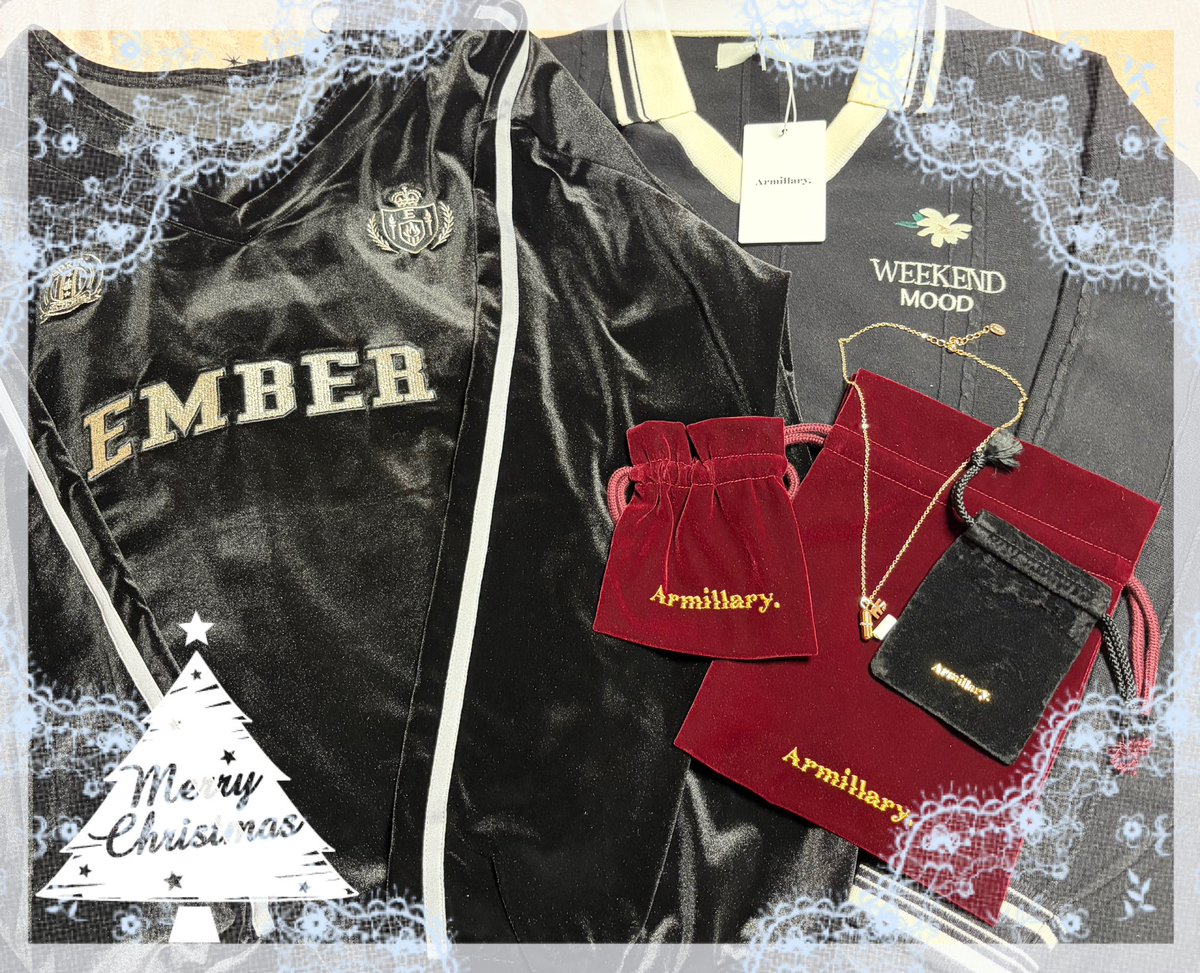YumitakeSS's tweet photo. 帰宅したら🏠
自分へのXmas🎄プレゼント
届いてました🎁
タイミング神😇✨
ネックレス💖
秘密メッセージ確認して 幸せ🫶
#Armillary.
#ShutaSueyoshi
@SHUUTY_ss https://t.co/J68uoJgqcz