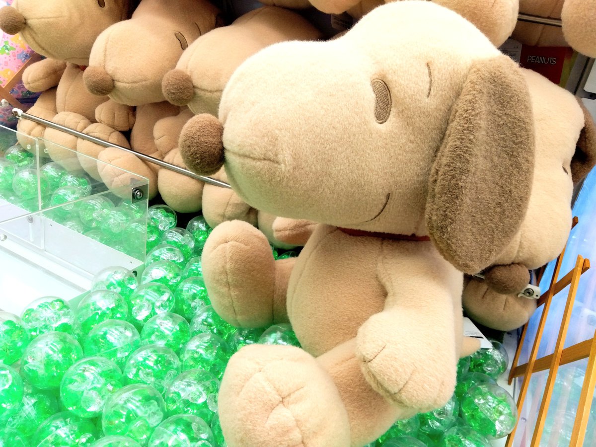 SNOOPY スーパーラージぬいぐるみ もこふわブラウンVer. 秋冬に