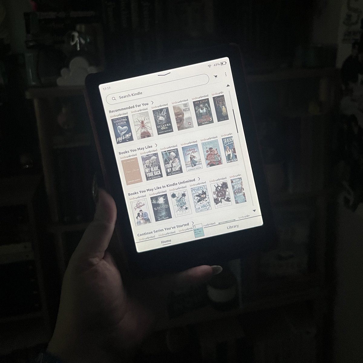 cressworthsgirl's tweet photo. my dad is a real one i can now stop using my phone to read 🥺 https://t.co/Eq5TadMO06