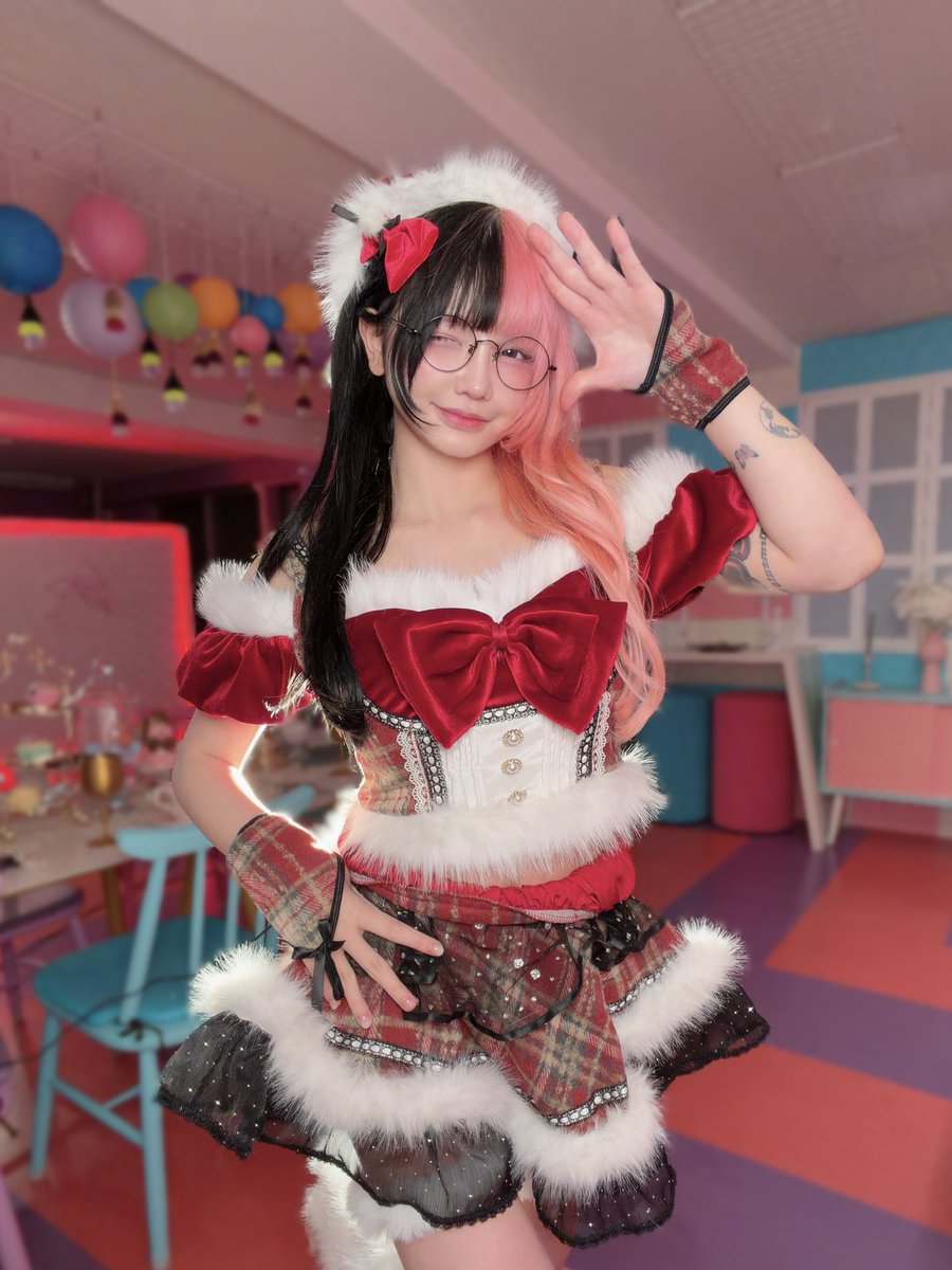 @kita_yui_ ゆいちゃんクリスマスコスプレ全く同じだ(笑)
センス一緒で嬉しい😍😍😍😍😍🎅🎅🎅🎅💕💕💕✨✨✨✨🎄🎄🎄🎄🎄 https://t.co/QdRIsJEaFp