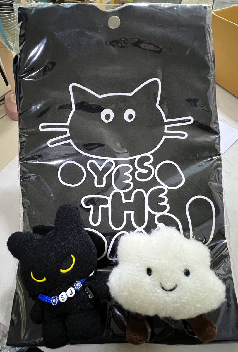 snith12's tweet image. ได้รับของเรียบร้อย 💙
พร้อมใช้กระเป๋าเที่ยวปีใหม่ 2026  
#ซมวรีวิว