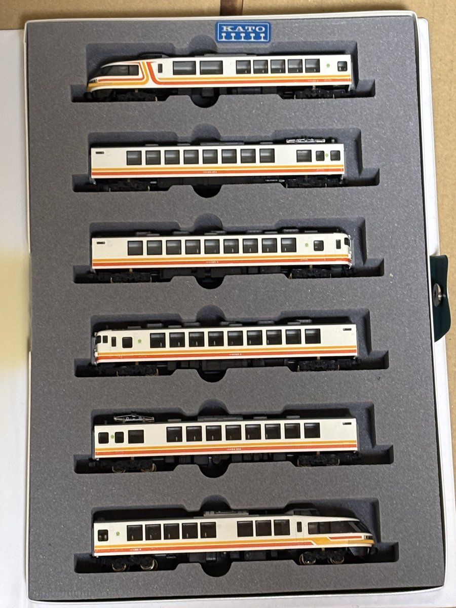 こんばんは。 KATO165系「パノラマエクスプレス・アルプス」6両セット