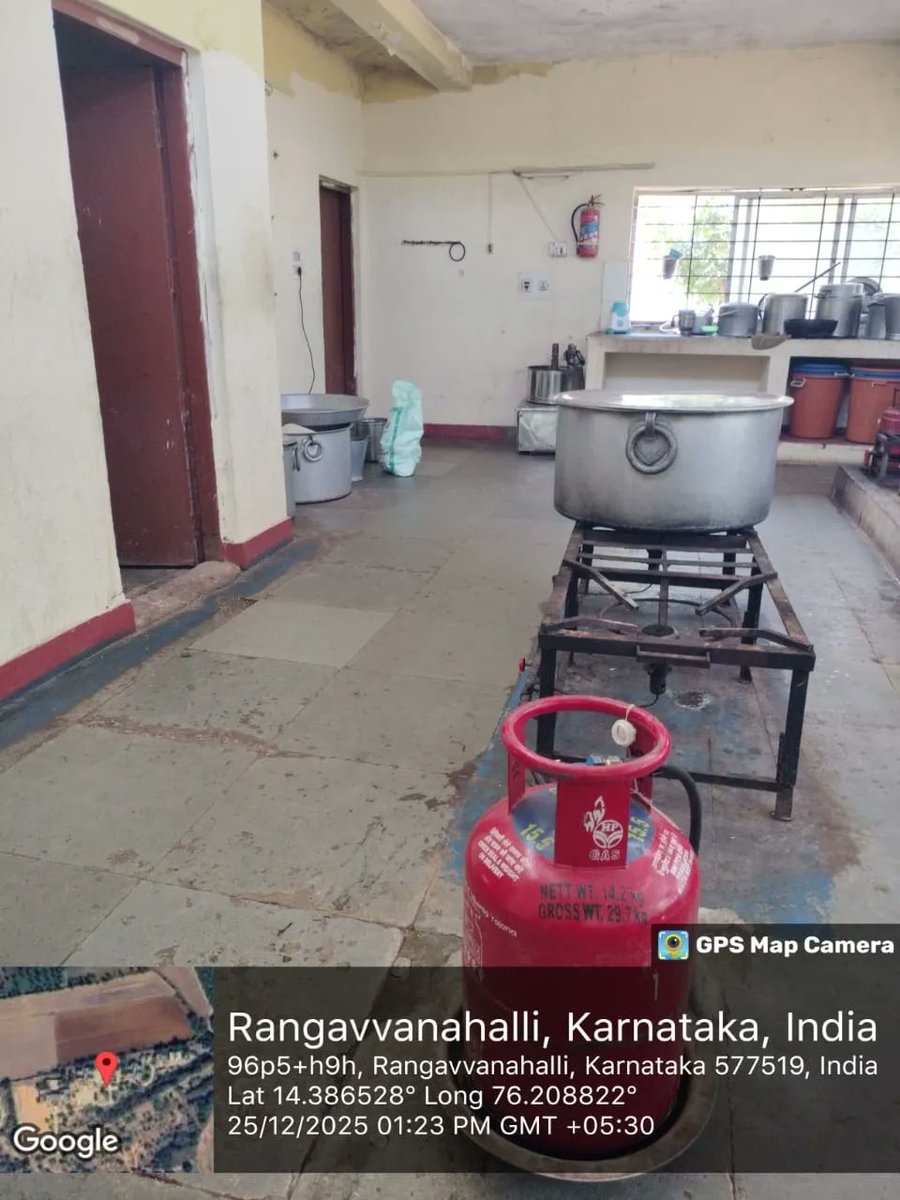 mdrs31's tweet photo. Today lunch  #SocialAudit_SWDMeals #SocialWelfare_Karnataka https://t.co/JkZ3qNvVEX