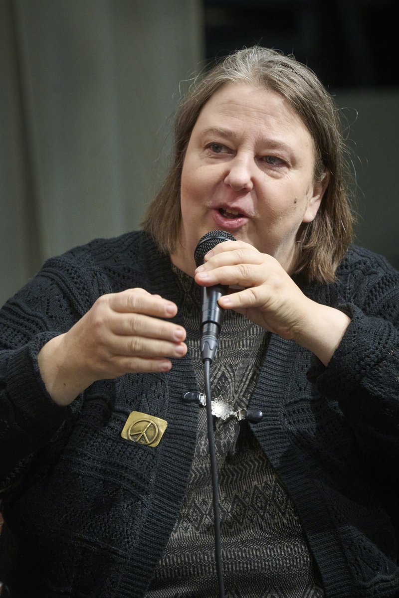 Laura Lodenius Ydin-lehden kolumnissaan: Operaatio onnistui, mutta potilas kuoli.
Kun seuraa Suomen poliittista menoa ja EU:nkin suuntaa, vitsi ajankohtaistuu. Hienoilla visioilla perustellaan menokuria muissa menoissa mutta ei asehankinnoissa. Lue lisää Ydinlehti.fi