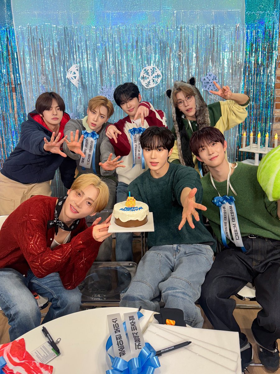 𝙃𝘼𝙋𝙋𝙔 𝘽𝙄𝙍𝙏𝙃𝘿𝘼𝙔 𝘼𝙉𝙓𝙄𝙉🍰₊˚・₊✧

B-Real.

#ALPHADRIVEONE #ALD1
#알파드라이브원
#ANXIN #안신