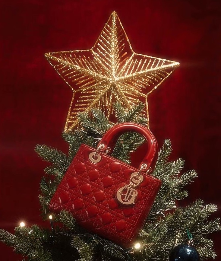 Falcons_Coll's tweet image. The Falcons team wishes you all a Merry Christmas 🎄✨

#FalconsCollective #Christmas