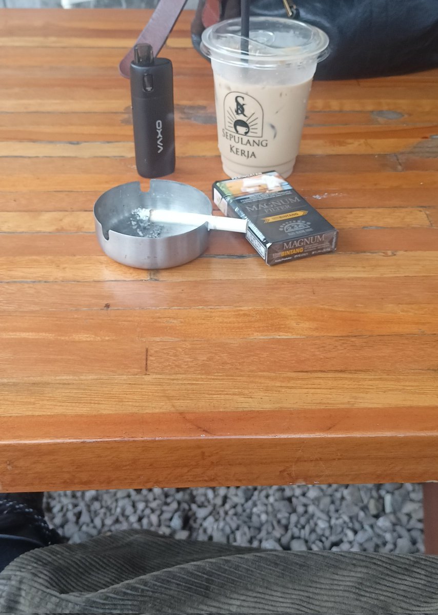 dirtytawk's tweet image. Ngopeeeey